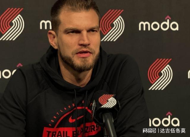 今晨巴黎圣日耳曼回应争议:社区盾节点到来,更衣室稳定,赛程密集仍需轮换(巴黎圣日耳曼阵容什么水平) 今晨巴黎圣日耳曼回应争议:社区盾节点到来,更衣室稳定,赛程密集仍需轮换(巴黎圣日耳曼阵容什么水平)