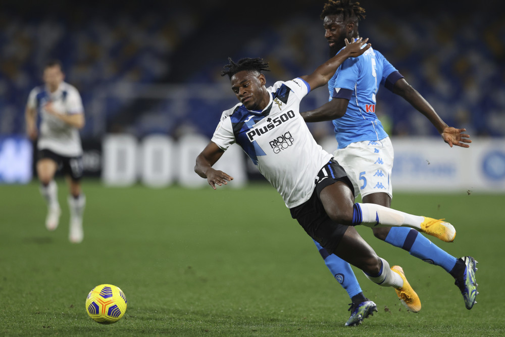 包含风云突变！那不勒斯国际比赛日回应争议；意大利杯版图或变；质疑声仍在；控场能力受关注的词条