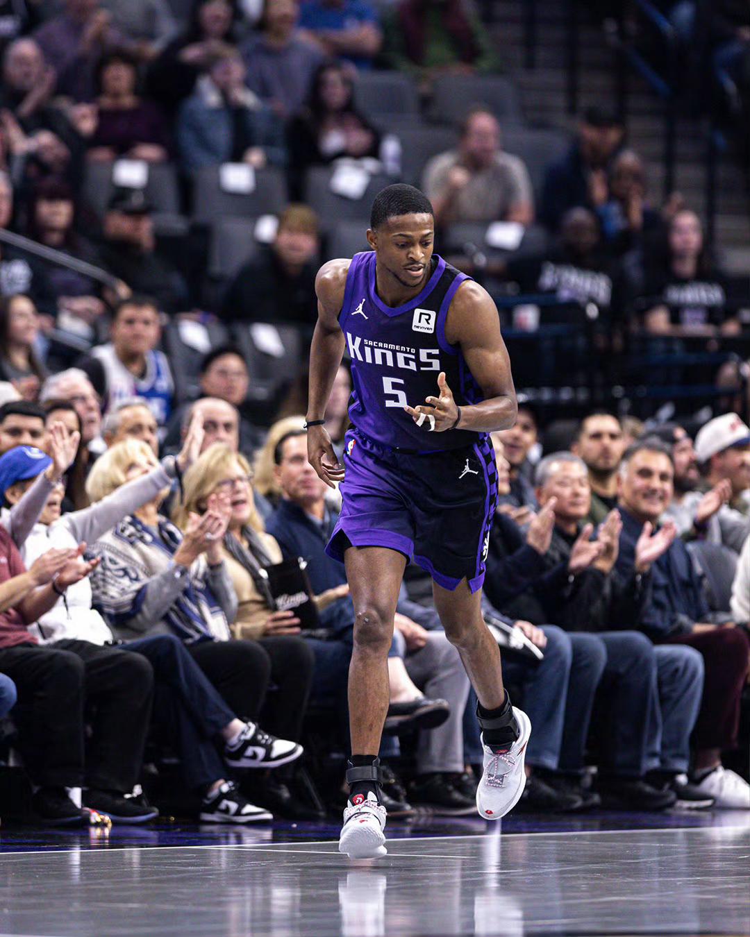 爱游戏-包含萨克拉门托国王发布备战花絮，国际比赛日复出首秀，NBA常规赛任务艰巨，控场能力受关注的词条